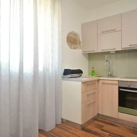 Stella Novigrad Istria