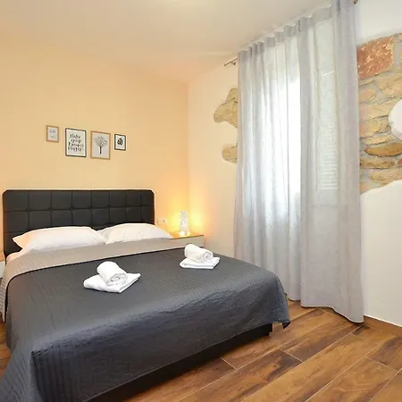 Apartment Stella *