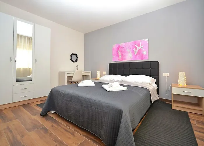 Stella * Novigrad (Istria)