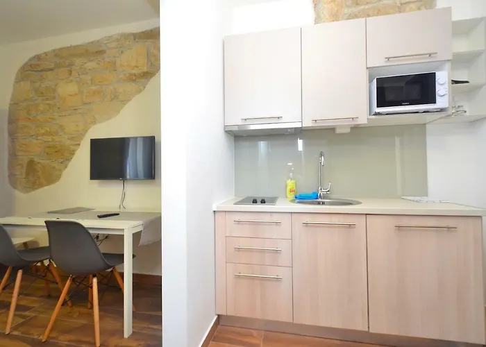 Stella Apartment *