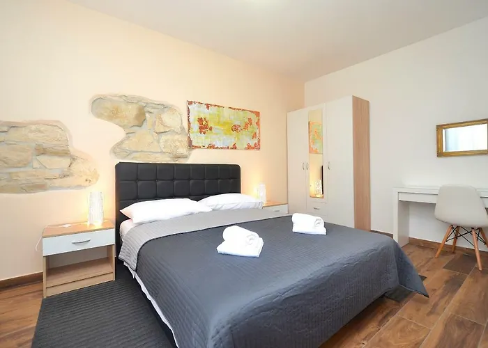 Stella Apartment *